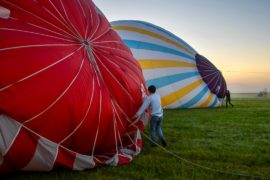 Во Франции отметили годовщину первого полёта на воздушном шаре