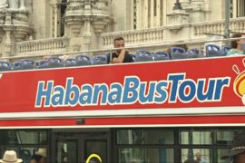 Американцам стало сложнее путешествовать на Кубу и вести там бизнес