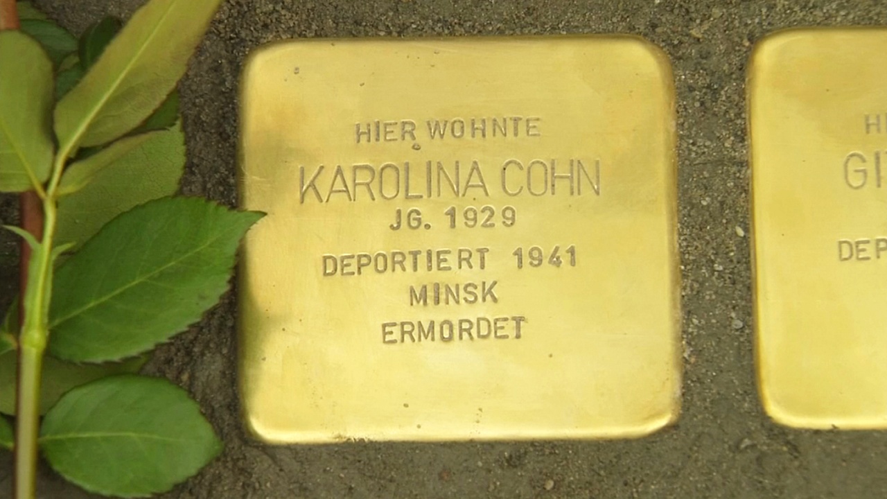 Во Франкфурте в память о жертвах Холокоста установили таблички