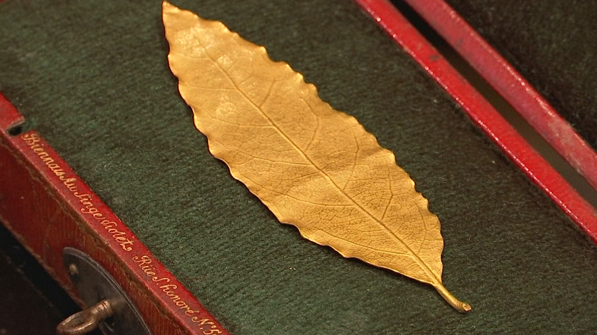 Золотой лист из лаврового венка Наполеона уйдёт с молотка