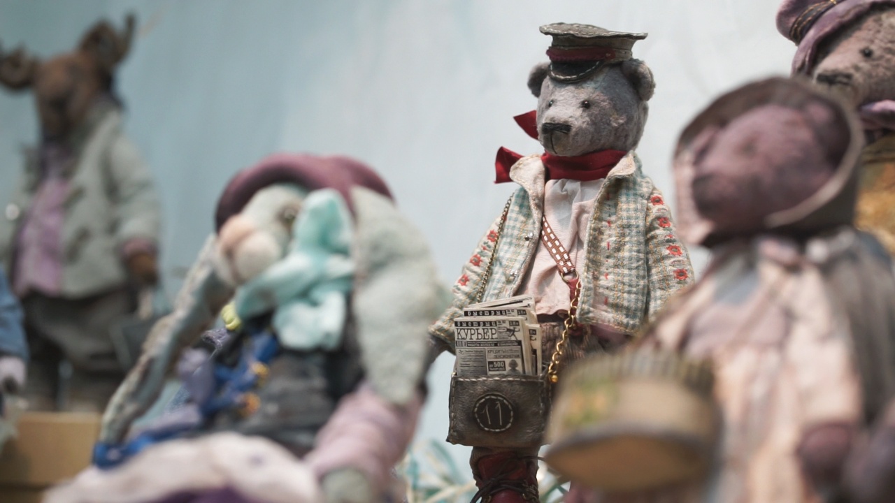 Тедди из Гонконга и Екатеринбурга на выставке игрушек в Москве