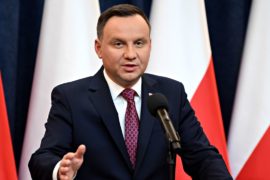 Президент Польши утвердил судебную реформу, несмотря на угрозы ЕС