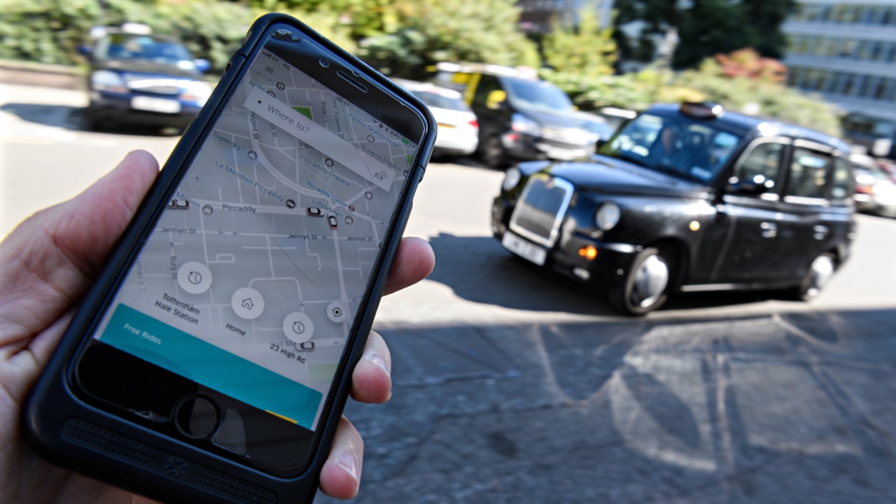 Uber признали в ЕС службой такси