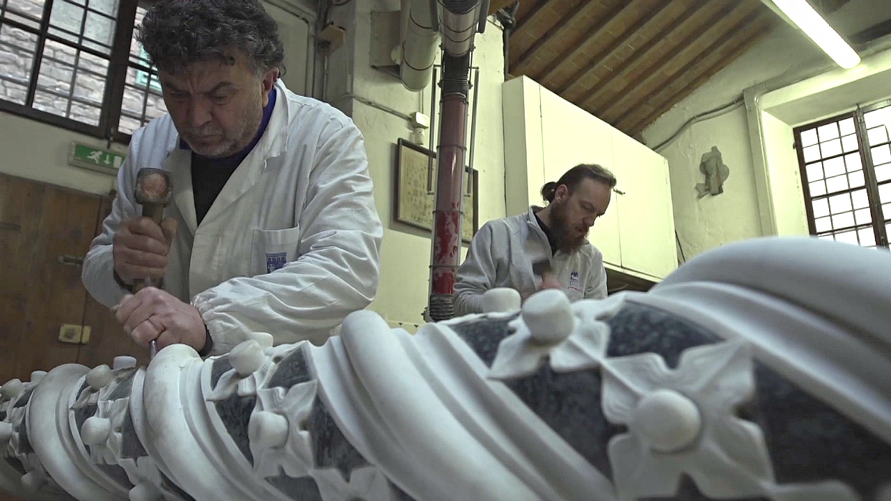 Каррарский мрамор продолжает служить итальянским скульпторам