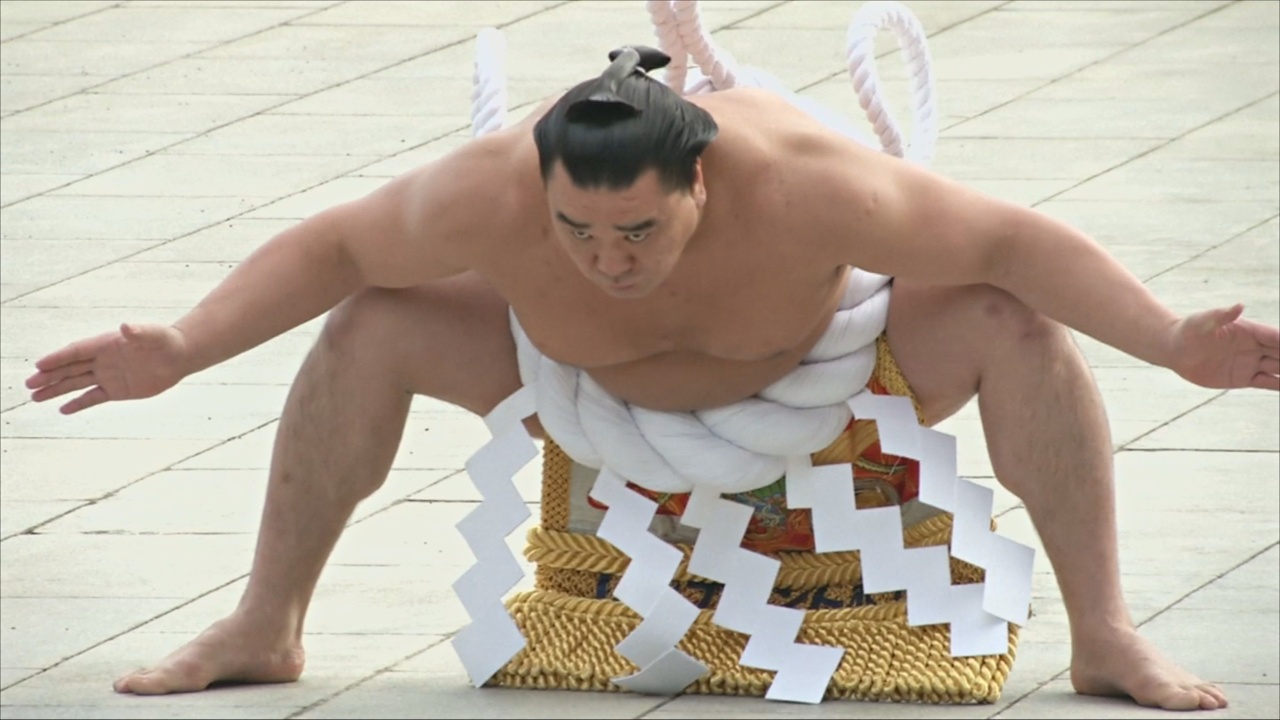 Японцы обеспокоены скандалами, которые охватили мир сумо
