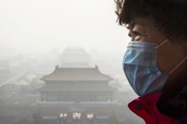 В Пекине объявили «оранжевый уровень опасности» из-за смога
