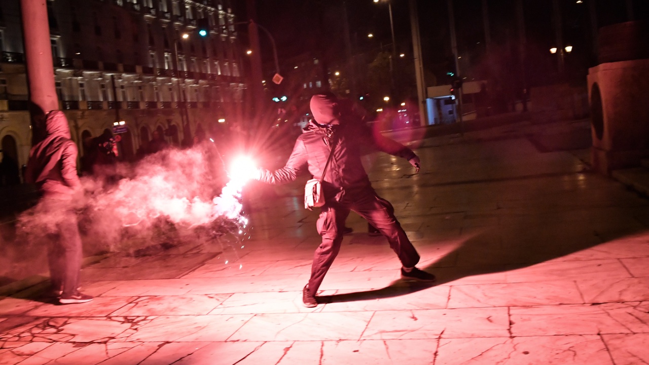 В Греции новый пакет реформ принимали на фоне протестов