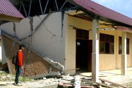 Землетрясение на Яве: повреждены десятки зданий