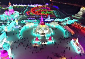 Фестиваль льда в Харбине: внимание к деталям и яркая подсветка