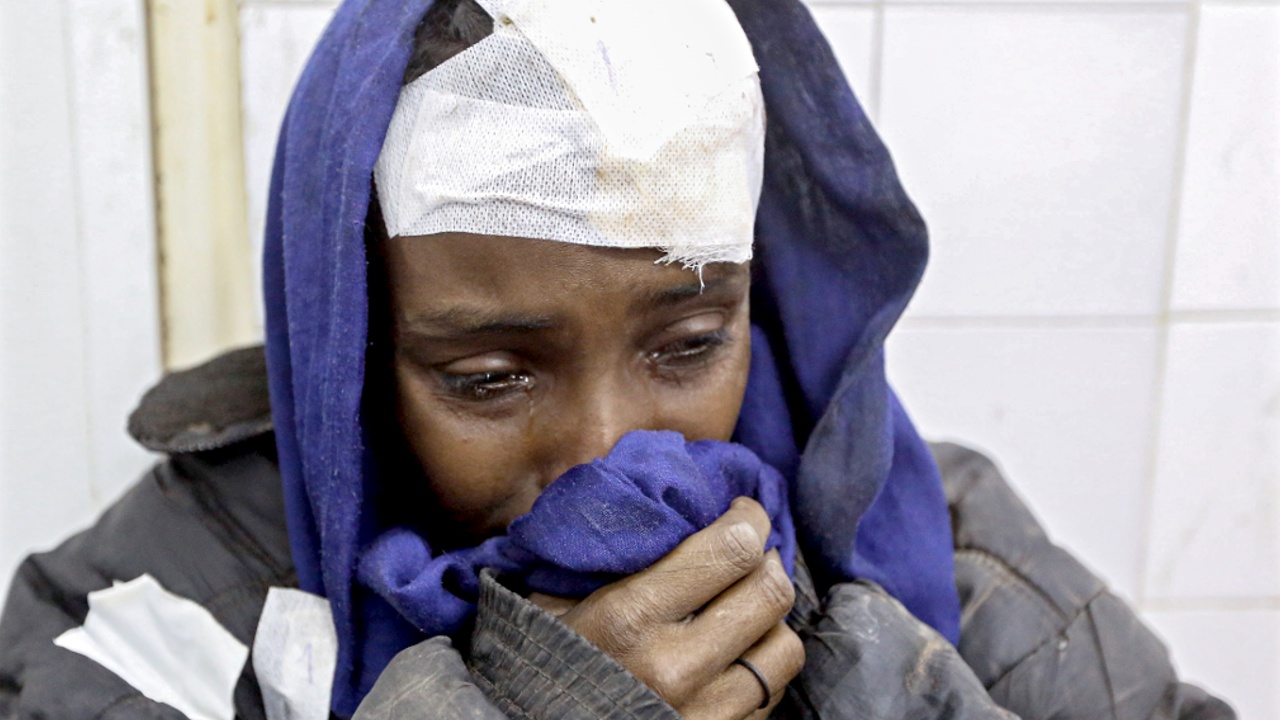 В Ливии перевернулся грузовик с мигрантами, 25 погибших
