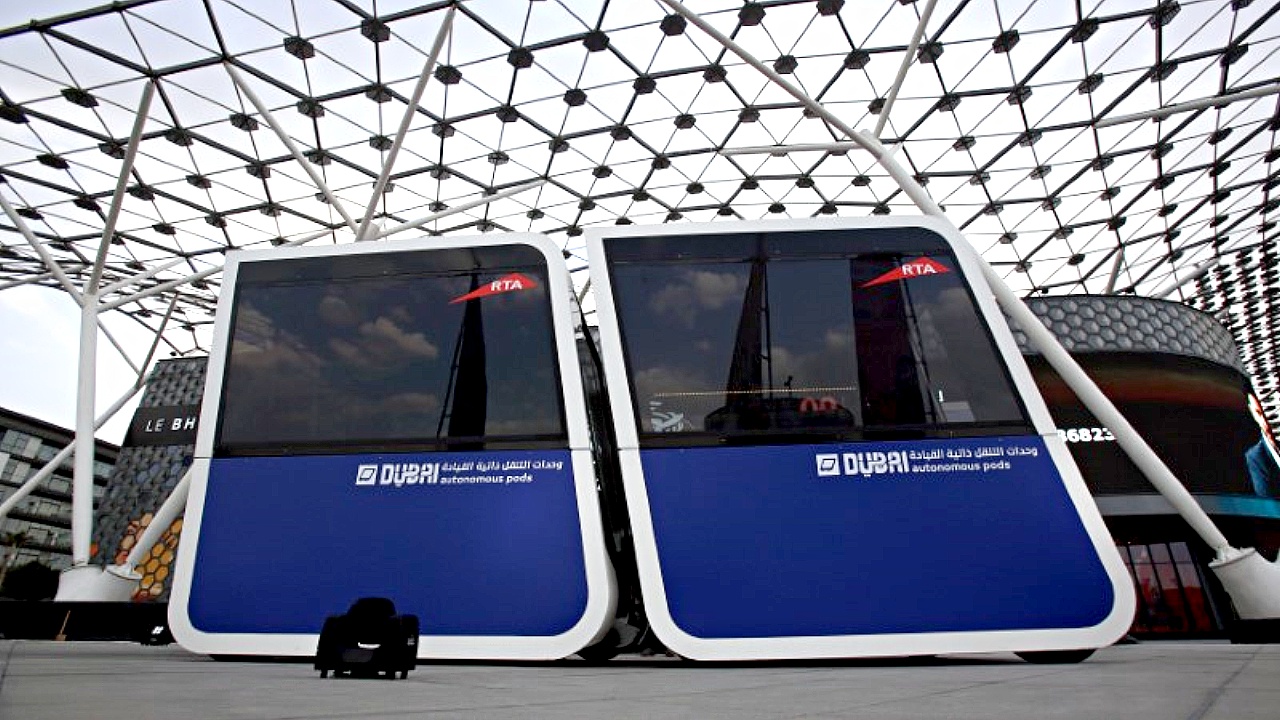 Беспилотные мобильные капсулы - транспорт будущего в Дубае