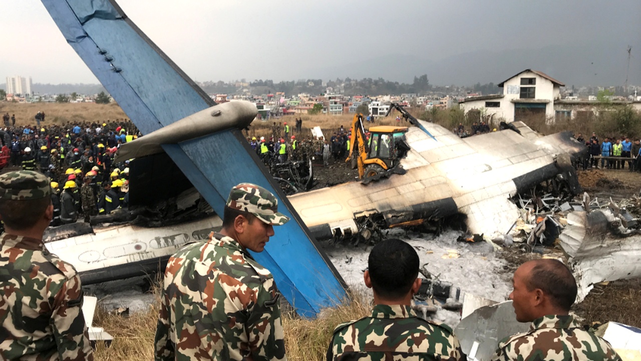 В Непале упал самолёт: 50 погибших