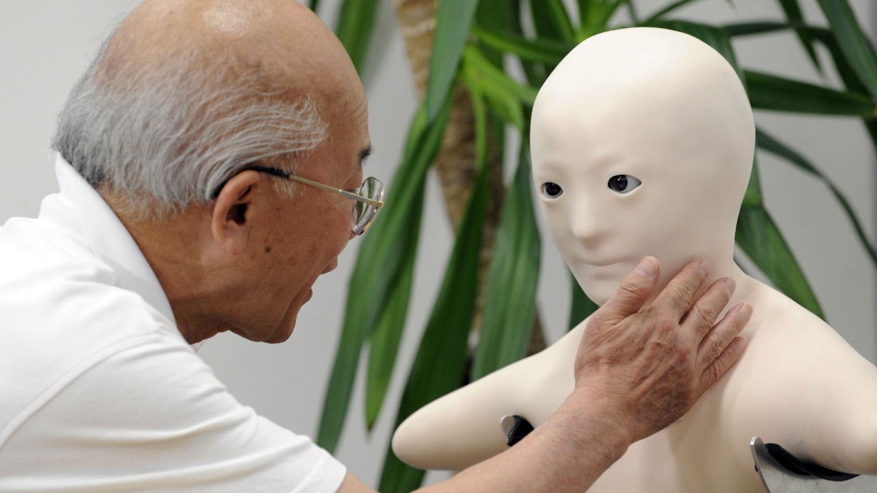 В стареющей Японии роботы всё больше участвуют в жизни пожилых