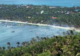 Остров Боракай закрывают для туристов из-за проблем с экологией