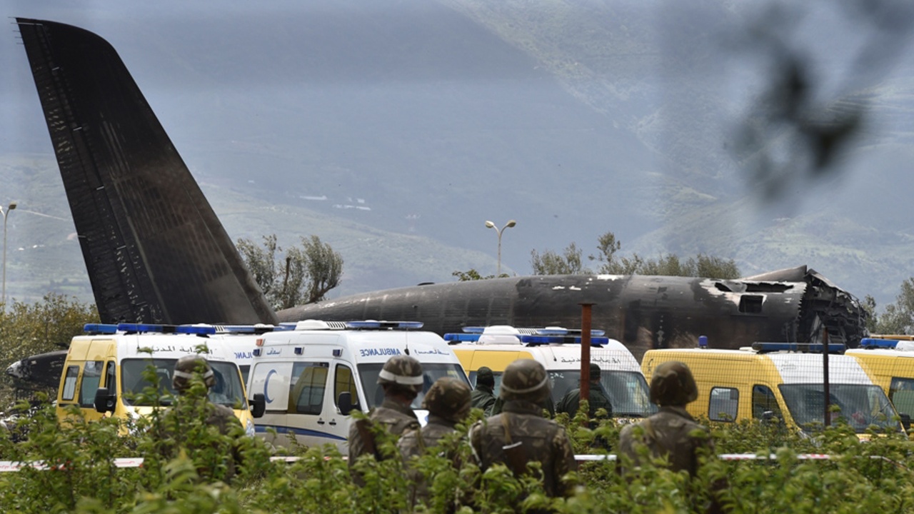 Авиакатастрофа в Алжире: 257 погибших
