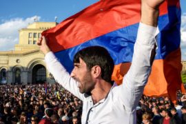 Премьер-министр Армении подал в отставку на фоне протестов
