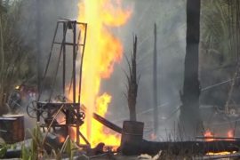 В Индонезии загорелась нефтяная скважина: 18 погибших