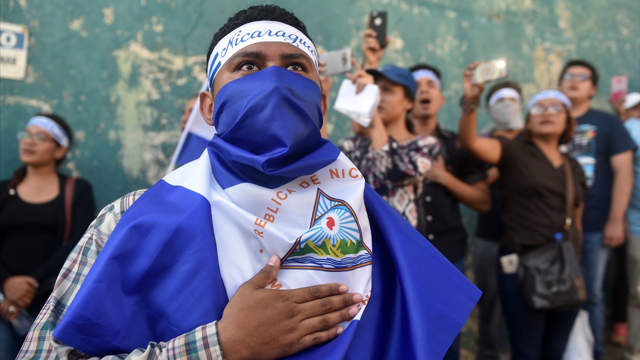 Протесты в Никарагуа: люди требуют компенсаций за погибших и отставки президента