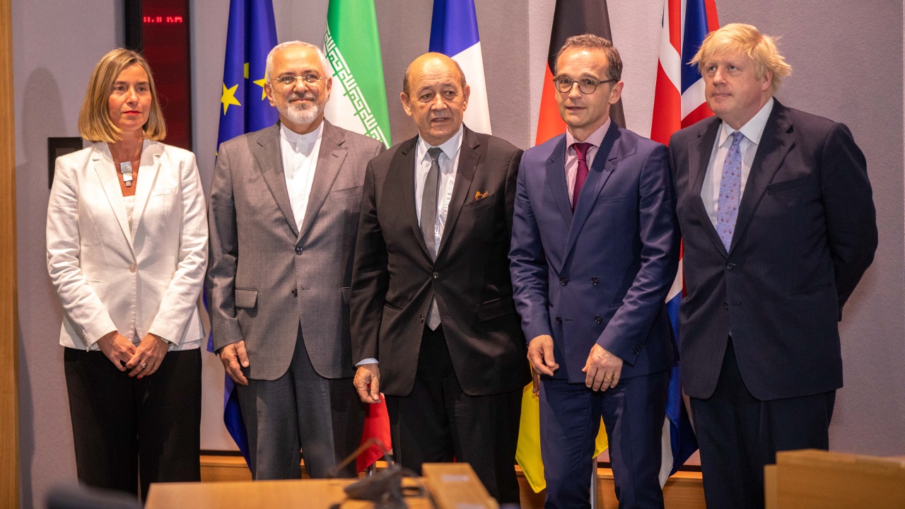 ЕС и Иран спасают ядерное соглашение