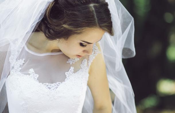 Где можно приобрести сетку для свадебного платья оптом