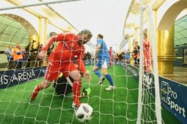 Футбол в метро: в Петербурге провели матч в преддверии Кубка мира