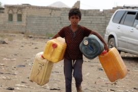 Йеменцам угрожает голод из-за наступления на Ходейду