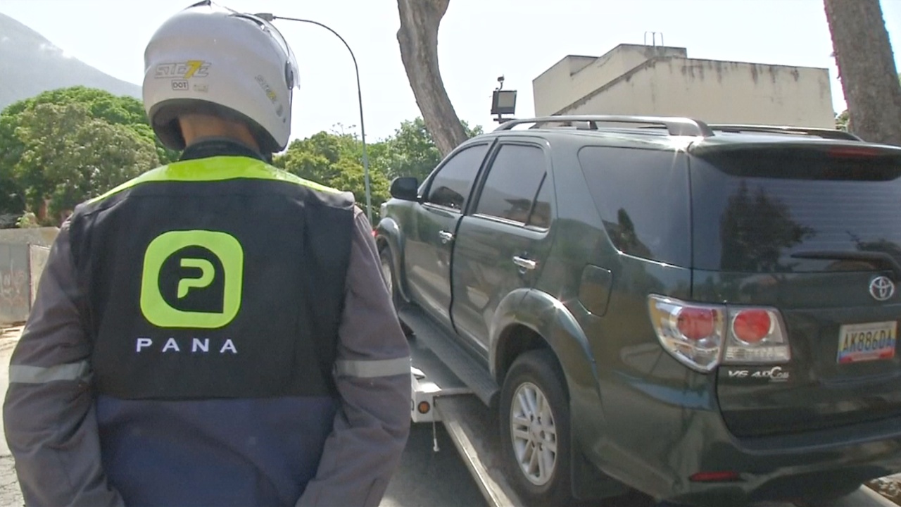 Охранники по вызову: новая услуга для автомобилистов Венесуэлы