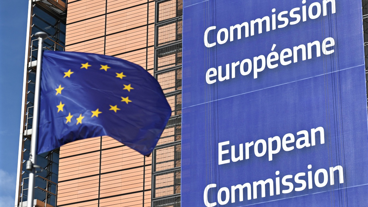 Еврокомиссия понизила прогноз темпов роста экономики еврозоны