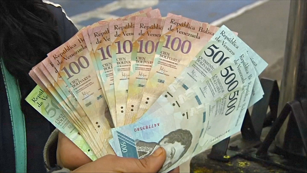 С банкнот в Венесуэле уберут пять нолей вместо трёх