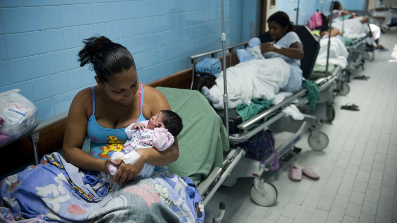 Беременные венесуэлки вынуждены рожать в Бразилии