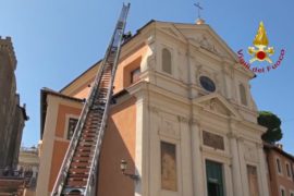 В центре Рима рухнула крыша старинной церкви