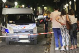 В Париже злоумышленник ранил 7 человек
