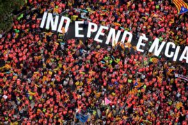 Сотни тысяч каталонцев потребовали независимости в Национальный день