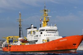 Гуманитарное судно «Водолей-2» не сможет спасать мигрантов
