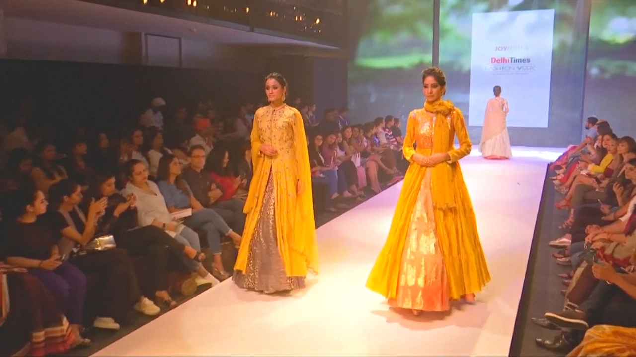 Свадьба в сезон дождей на Неделе моды в Индии