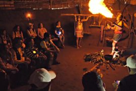 Племя индейцев-тсачила сохраняет обычаи благодаря туристам