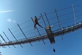 Фестиваль бейсджампинга в Сочи: прыжки с 200-метровой высоты