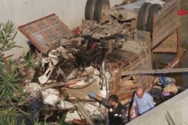 В Турции с автострады сорвался грузовик с мигрантами: 22 погибших