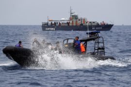 У берегов Индонезии продложают искать чёрные ящики упавшего «Боинга»