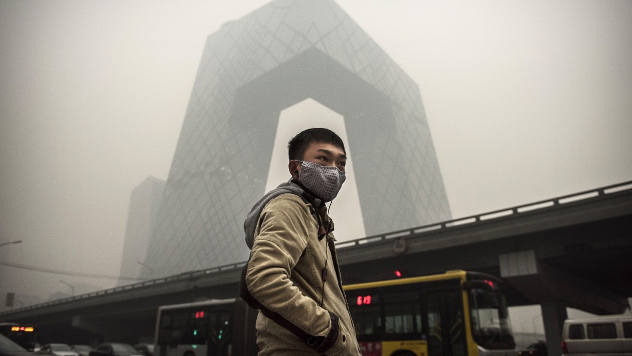 В Пекине объявлен жёлтый уровень угрозы из-за смога