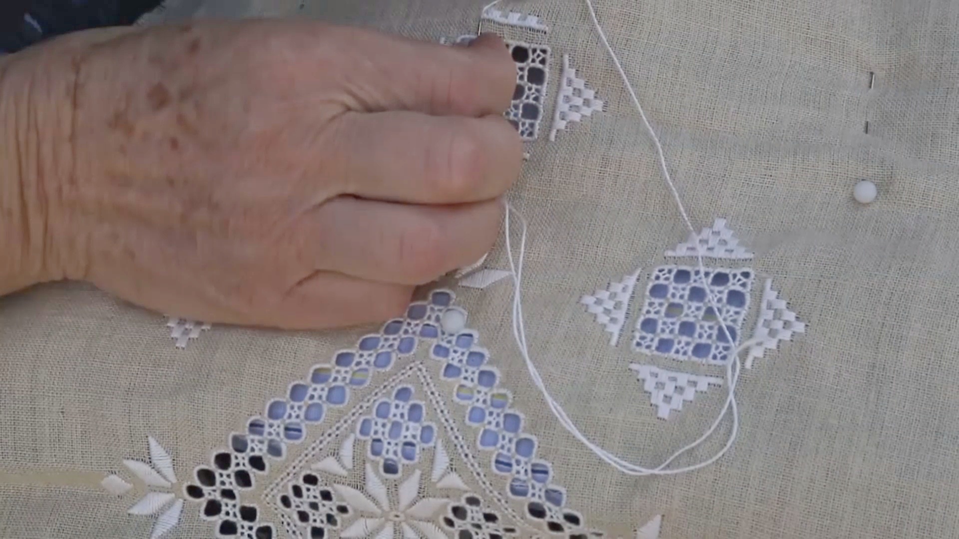 На Кипре умирает 600-летняя традиция вышивки лефкаритика