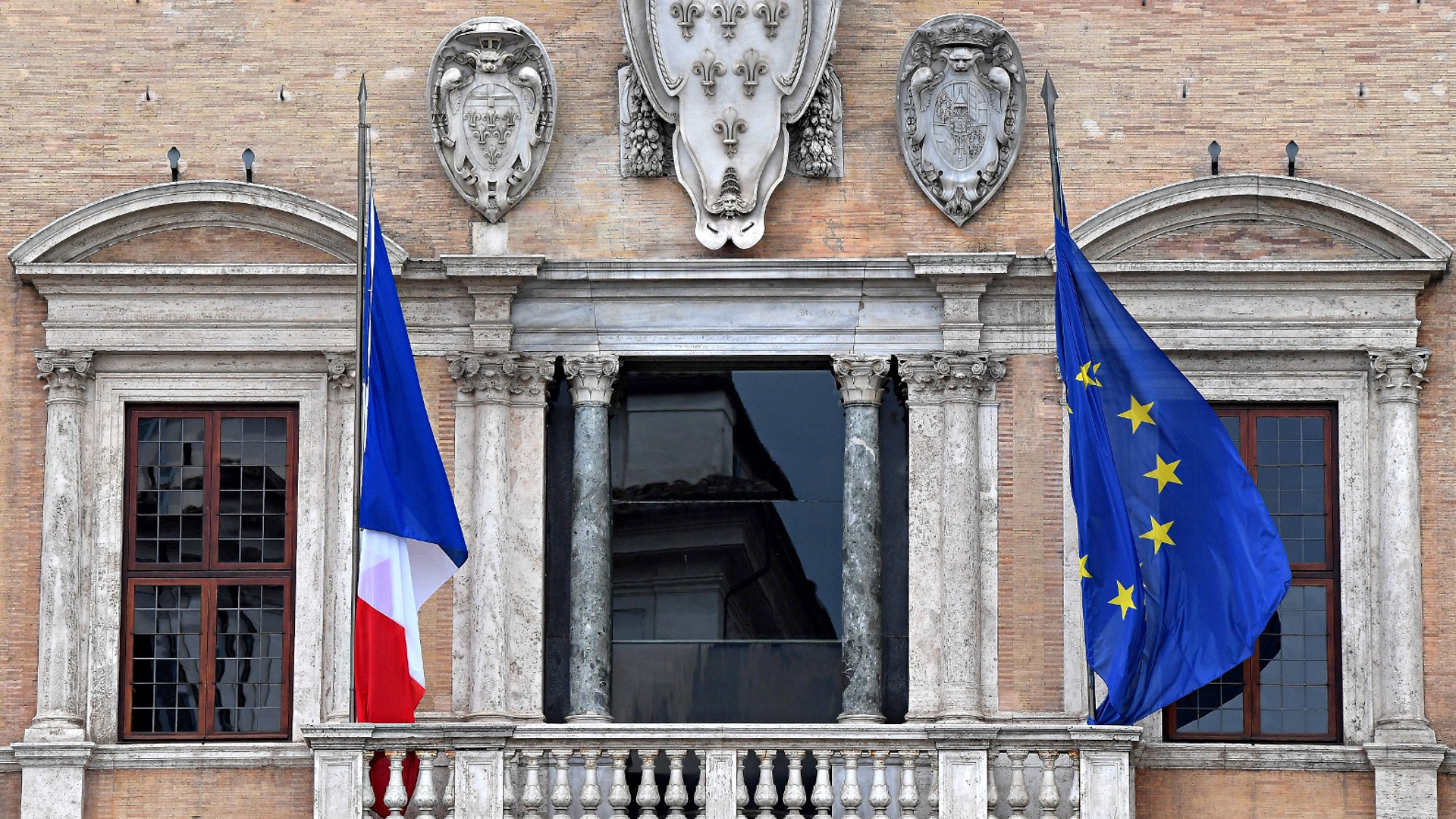 Италия договорилась с ЕС по поводу своего бюджета