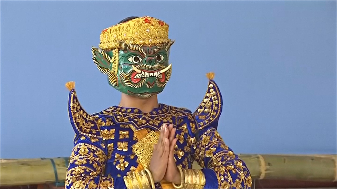 В Камбодже спасают традиционный танец лакхон-кхол