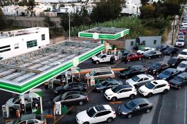 Водители в Мексике страдают от дефицита бензина