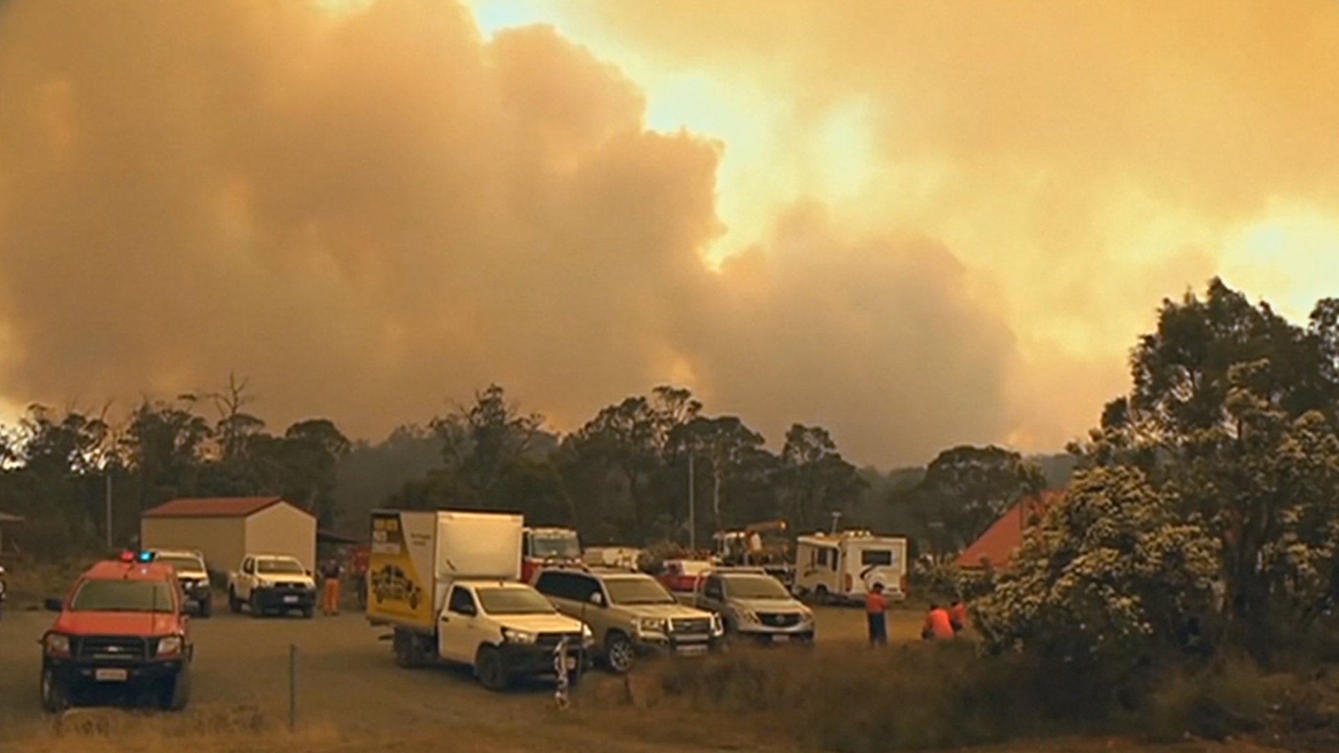 Тасмания в огне: полыхает 27 природных пожаров