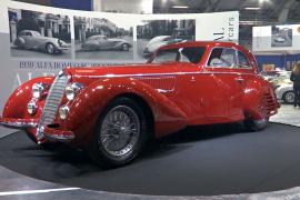 Легендарный Alfa Romeo и болид из Lego продадут на аукционе в Париже
