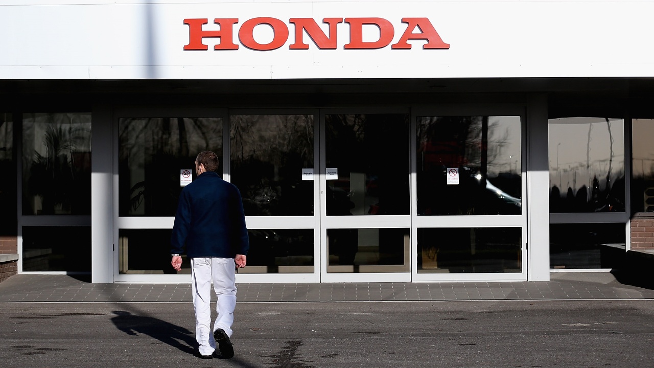 Работники закрывающейся фабрики Honda в Великобритании «огорчены» и «в замешательстве»