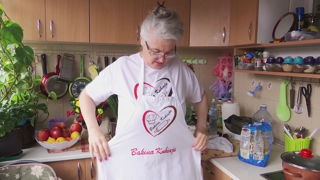 Сербская бабушка стала кулинарной звездой интернета