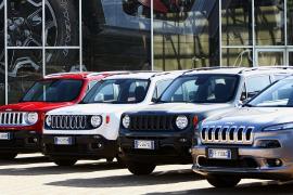 Fiat Chrysler отзывает почти 900 тыс. авто из-за нарушения норм выбросов