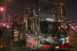 В Лиме сгорел автобус с пассажирами: не менее 20 погибших